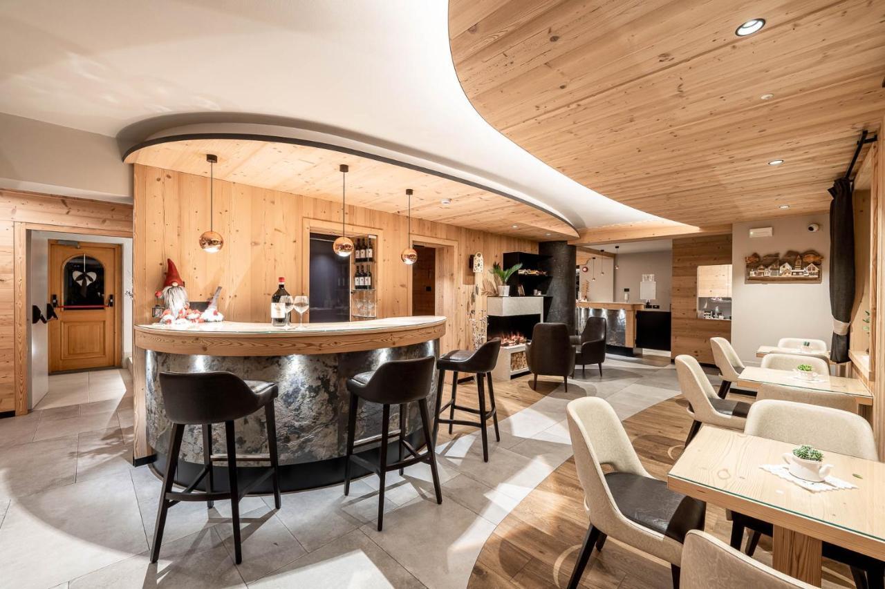 Garni Letizia Bed & Breakfast กัมปีเตลโลดีฟัสซา ภายนอก รูปภาพ