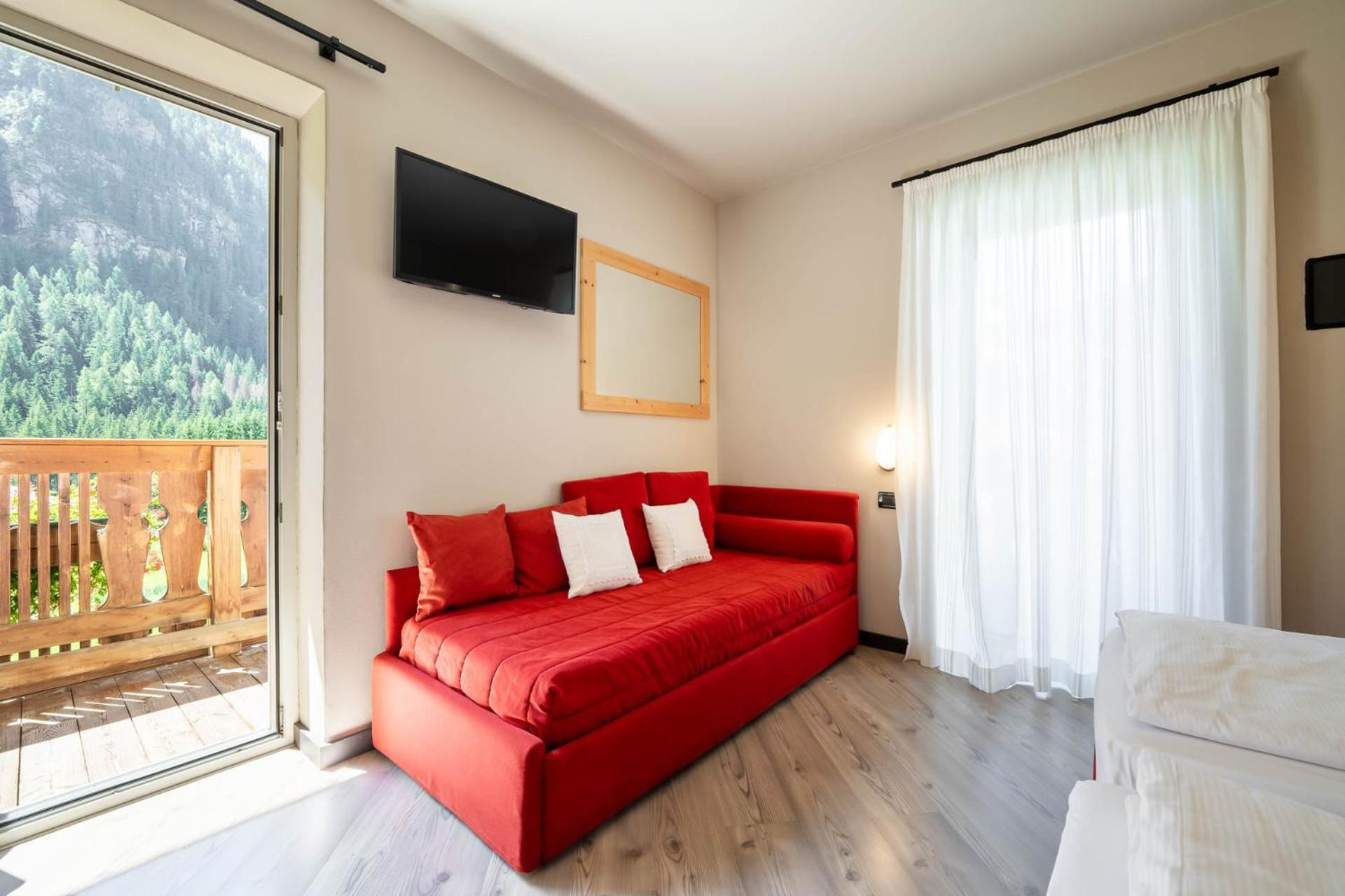 Garni Letizia Bed & Breakfast กัมปีเตลโลดีฟัสซา ภายนอก รูปภาพ